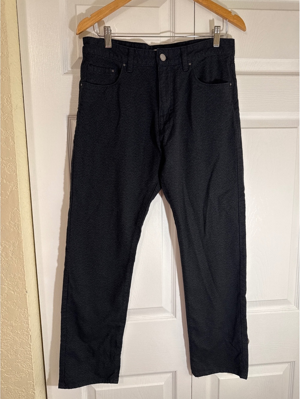 Calvin Klein Jeans Men's Straight Black Pants Size 30 Waist